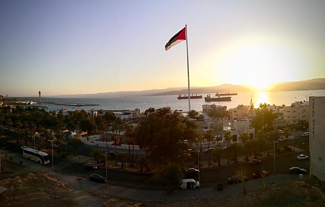 Castle Beach Hotel Aqaba Exterior photo